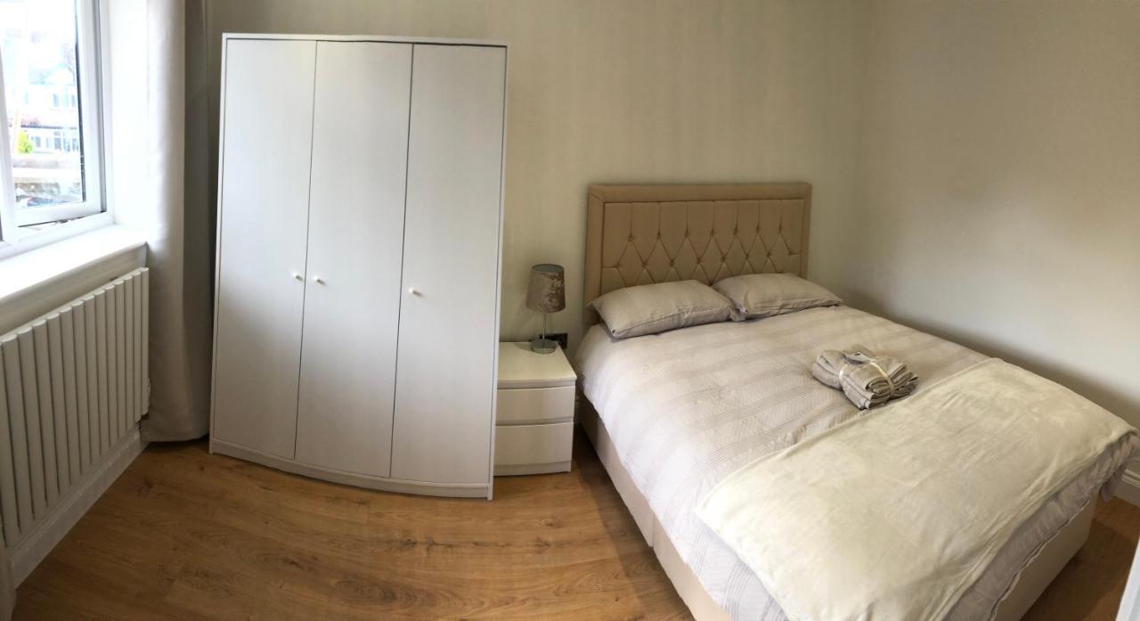 5 Bedroom House In Orpington Eksteriør billede